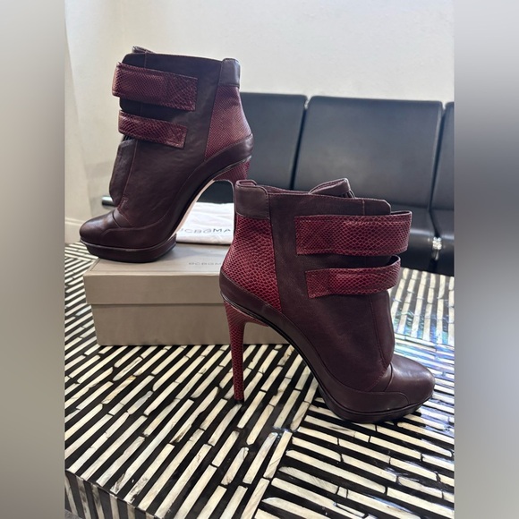 Authentic BCBG Max Azria Ma-Night Burgundy Ankle Boots-Retails $395 - Picture 4 of 9